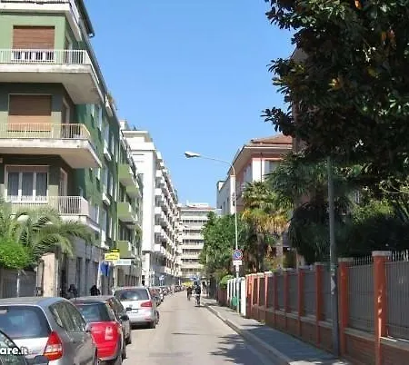 Amelia Oda ve Kahvaltı Pescara